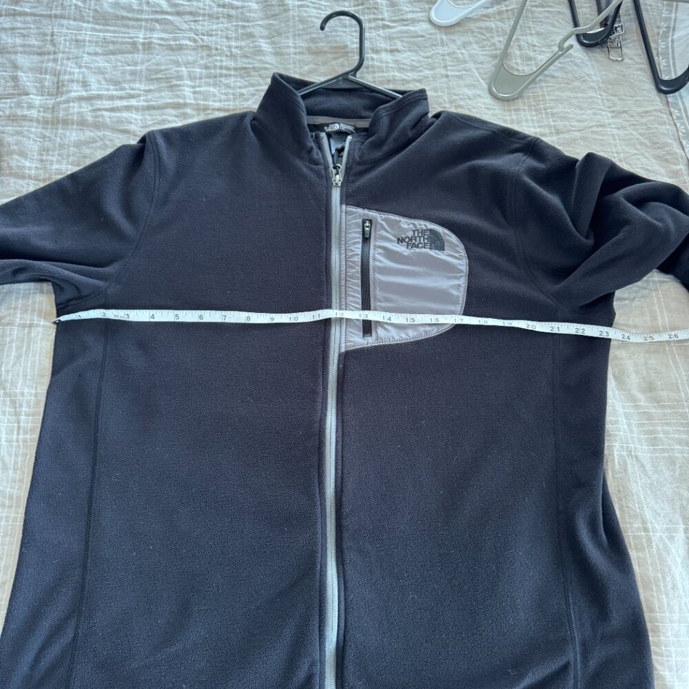 The North Face Fleece Jacket - Picture 11 of 11
